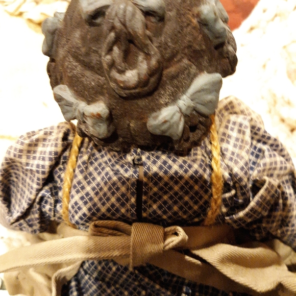 Sarah’s Attic “Grannys Favorites” Limited Addition - Picture 3 of 8